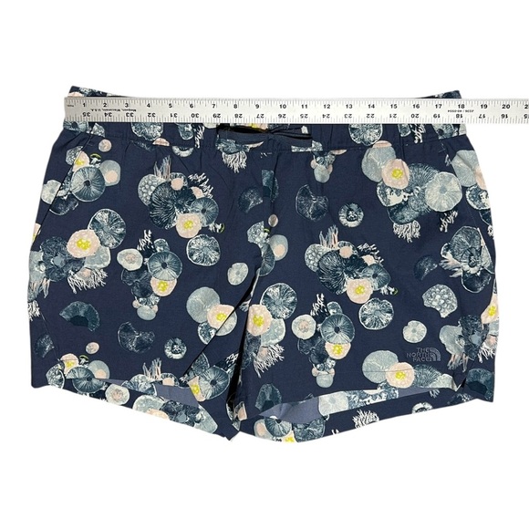 THE NORTH FACE Class V Shorts Indigo Mushroom Abyss Print Relaxed Fit sz XL - Picture 5 of 12